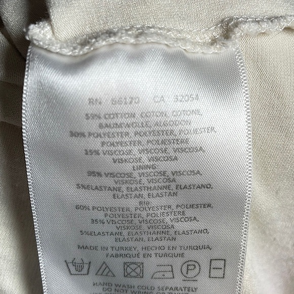 🤩3 for $30 Bundle Deal🤩
Maeve striped t-shirt dress - Picture 8 of 10